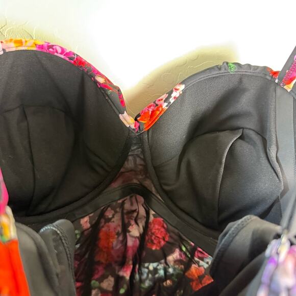 Torrid Black Floral Underwire Swim One Piece Swimsuit 3X D/DD NWT 16941461 - Picture 11 of 15